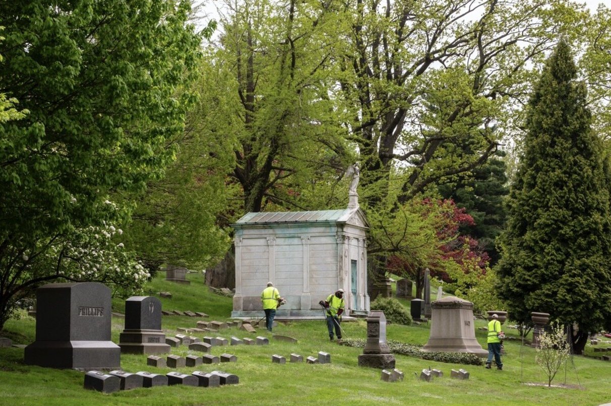 Lakeviewcemeteryspring2020 7861sm